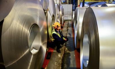 Greg Clark, the business secretary, says the manufacturing sector should seize the opportunities presented by digital technologies.