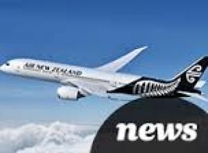 Air New Zealand Dreamliner takes off to Honolulu