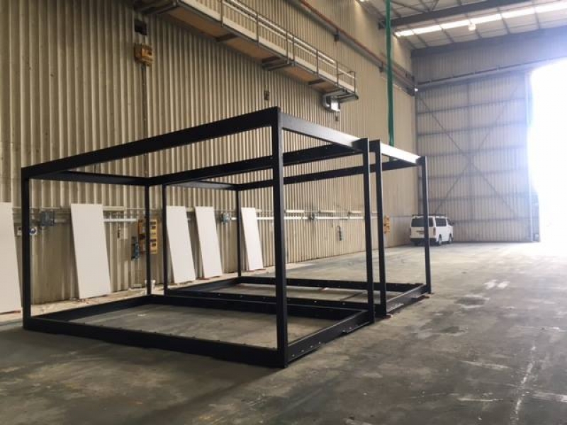 Day 0: Two lonely little frames