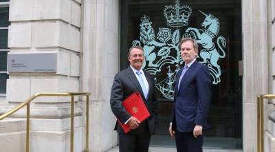 International Trade Secretary Liam Fox (left) with the Government&#039;s new chief trade negotiation adviser Crawford Falconer (DIT/PA)