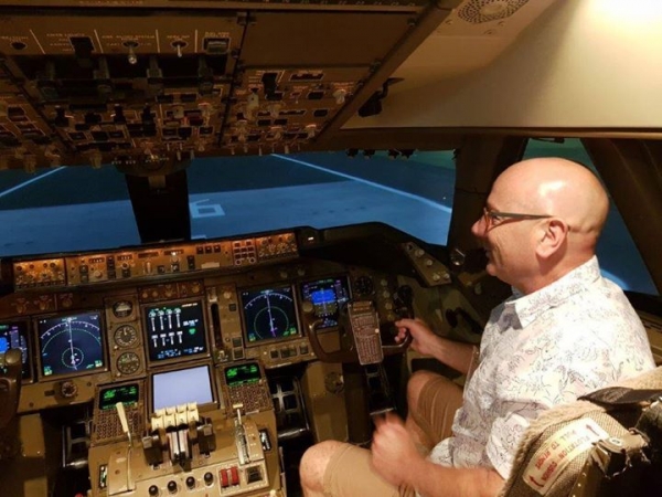 Mondo&#039;s Chris Hammonds is in Tha