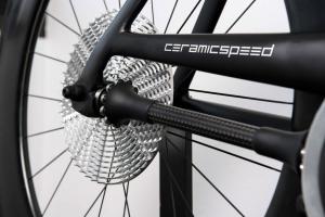 Low-friction ceramic bearings transfer torque from the rider&#039;s pedalling through the drive shaft and onto the rear cog