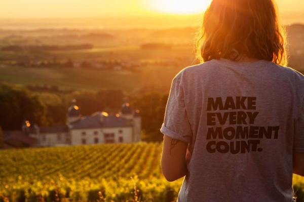 SAVE up to $1,400 on Emirates, S