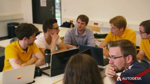 How do you conquer 3000 km of Au