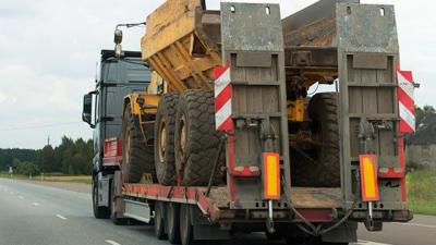 Transport equipment and machinery boost manufacturing