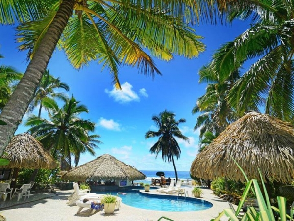 Edgewater Resort - $899 - 5 Nigh