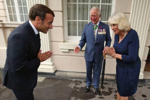 King Charles Advisers See France Safer than Australia, Canada, New Zealand