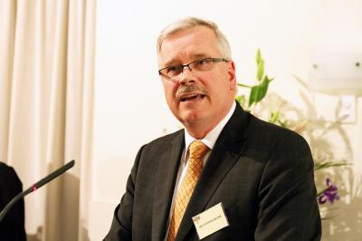 Trade expert Stephen Jacobi warns of a Japanese beef squeeze if TPP does not progress.