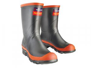 Rubber firm boots up profit