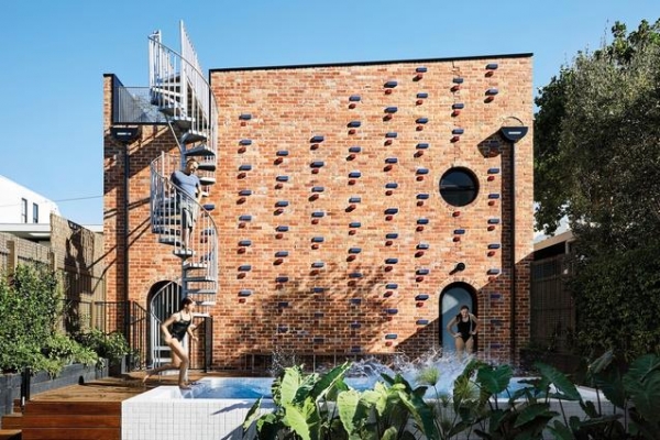 A backyard building revitalises