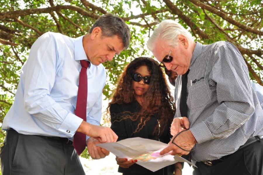 ounder/CEO Rendeavour Stephen Jennings, Managing Director Gallagher Power Systems Ltd (EA) Edith Wragg, Chairman/CEO Gallagher Group Limited Sir William Gallagher KNZM MBE HonDr at Tatu City, Kenya